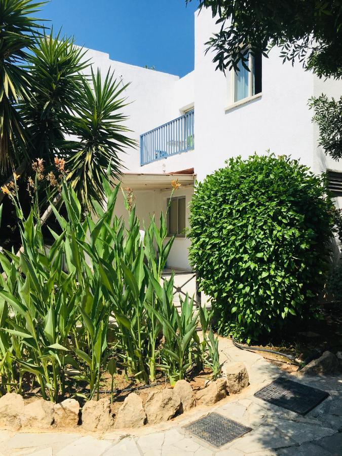 Gardens-apt * Paphos